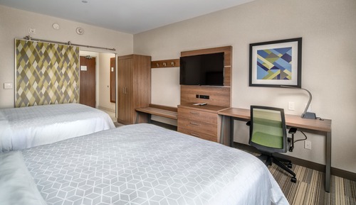Chambre Standard, 2 grands lits, accessible aux personnes à mobilité réduite (Communications)