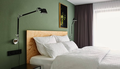 Chambre Double Deluxe, 1 très grand lit, balcon, vue montagne