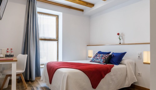 Chambre Double, salle de bains attenante