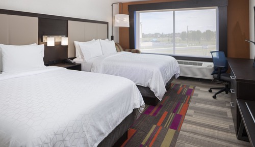 Chambre Standard, 2 grands lits, accessible aux personnes à mobilité réduite (Communications)