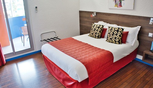 Chambre Double Confort, 1 lit double, baignoire, vue port