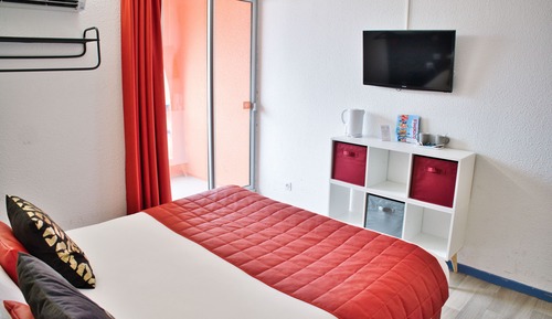 Chambre, 1 grand lit, accessible aux personnes à mobilité réduite