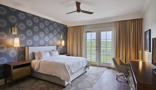 Chambre Deluxe, 1 très grand lit, vue lac