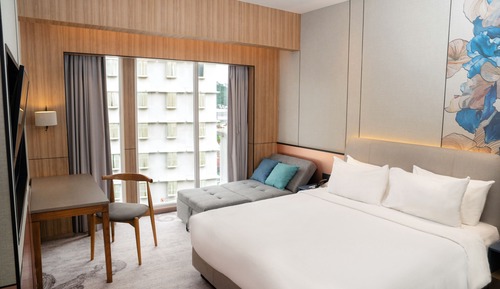 Chambre Supérieure, 1 très grand lit, vue fleuve