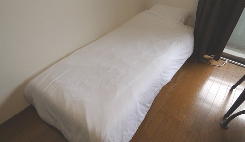 Chambre, dans les dépendances (306)