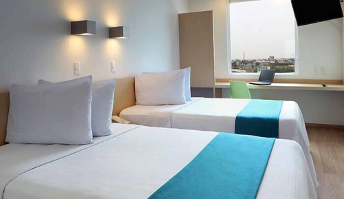 Chambre Supérieure, 2 lits une place