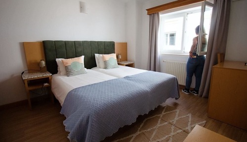 Chambre Standard Double ou avec lits jumeaux