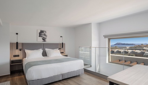 Junior Suite, Split Level, Partial Sea View