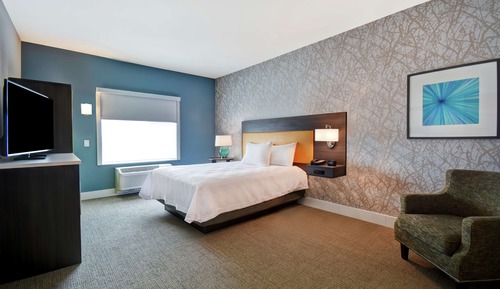 Suite, 1 grand lit, accessible aux personnes à mobilité réduite (Hearing)