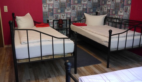Chambre Triple Standard, salle de bains privée