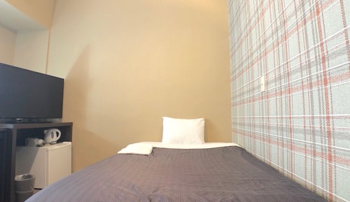 Chambre Double Économique, fumeurs (Must Check-in Between 3 PM and 6 PM)
