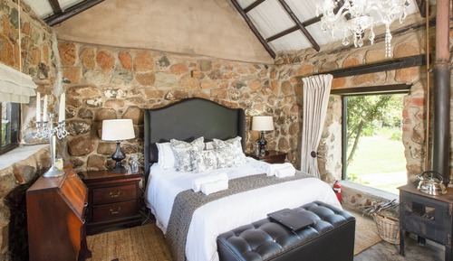 Chambre Classique, plusieurs lits, salle de bains attenante, vue lac