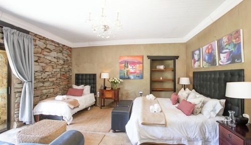Chambre Classique, plusieurs lits, patio, vue jardin