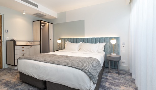 Chambre Standard Double ou avec lits jumeaux, 1 très grand lit
