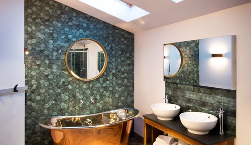 Appartement Luxe, salle de bains attenante, vue mer