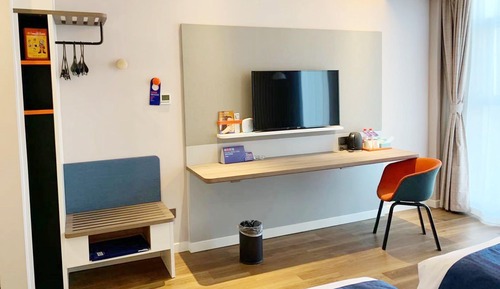 Chambre Standard, 1 très grand lit (Extra Floor Space)