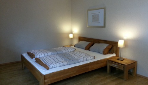Studio, vue partielle sur la mer, en front de plage