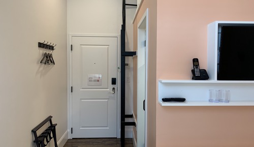 Chambre Standard (King Quarters with Full Loft)