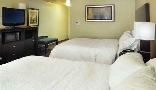 Chambre, 2 grands lits, accessible aux personnes à mobilité réduite, non-fumeurs