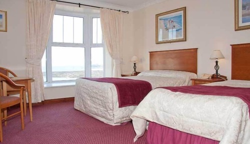 Chambre Double Familiale, vue mer