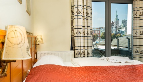Chambre Double, vue ville