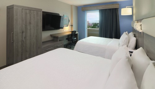 Chambre Standard, 2 grands lits, balcon