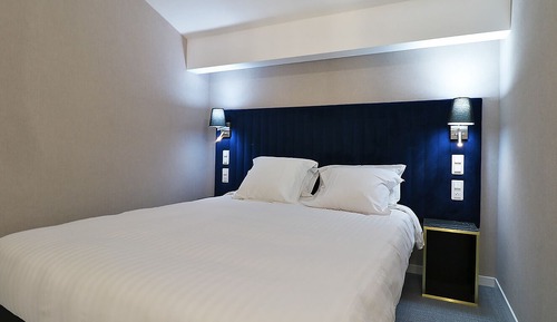 Suite Studio Familiale, 1 grand lit et 1 canapé-lit, balcon, en mezzanine