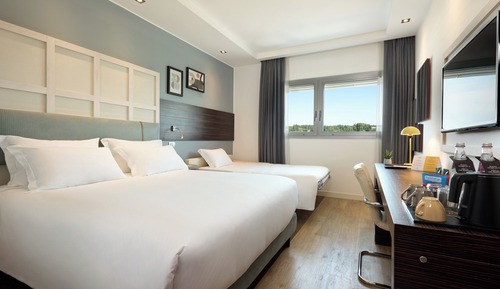 Chambre Standard, 1 grand lit et 1 canapé-lit