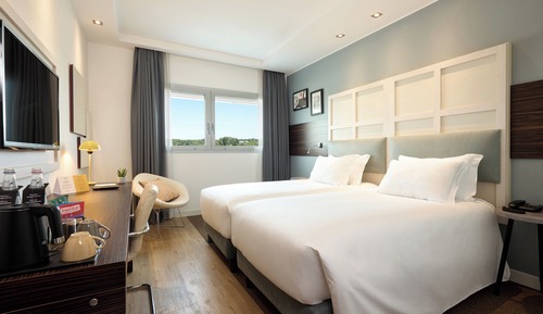 Chambre Standard, 1 très grand lit