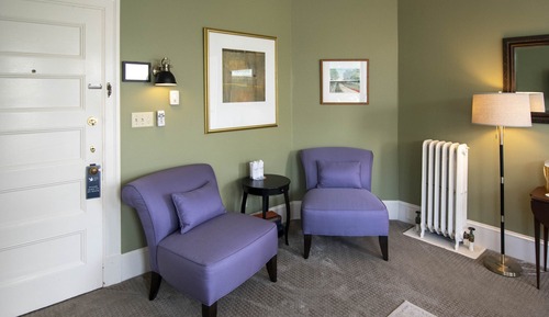 Chambre, 1 grand lit, salle de bains privée
