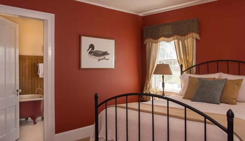 Chambre, 1 très grand lit, salle de bains privée