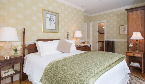 Chambre, 1 grand lit, salle de bains privée
