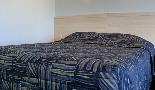 Chambre standard 1 grand lit queen-size