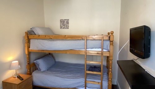 Suite, salle de bains attenante