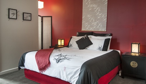 Tree House (Tree Tops)