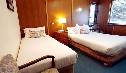 Chambre (Queen Plus Motel)