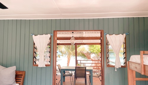 Chambre Familiale, en front de mer