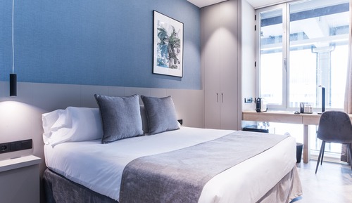 Chambre Double Standard, 1 lit double, salle de bains attenante