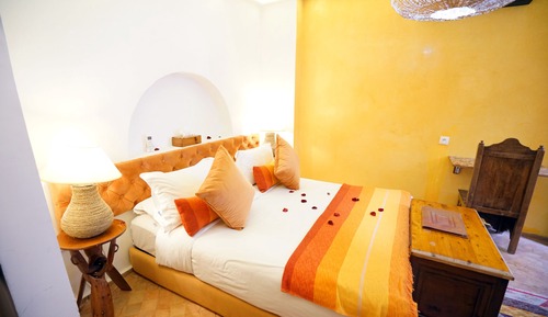Suite (Mango)