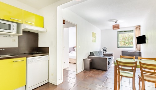APPARTEMENT (LIT DOUBLE ET CANAPE-LIT)