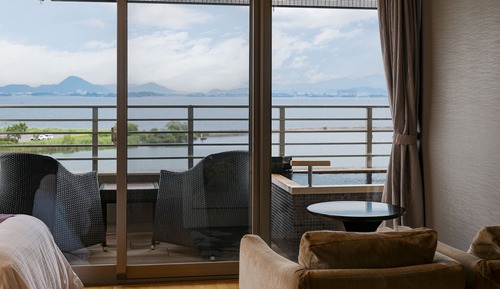 Chambre Deluxe, vue lac (Biwa No Kaze Japanese Style Twin)