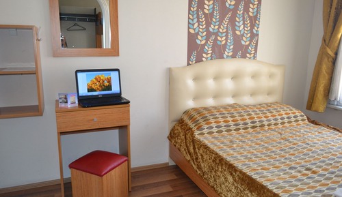 Chambre Double Économique, salle de bains commune