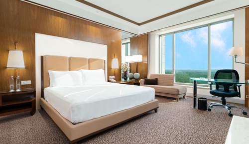 Chambre Standard, 1 très grand lit, accès salon affaires