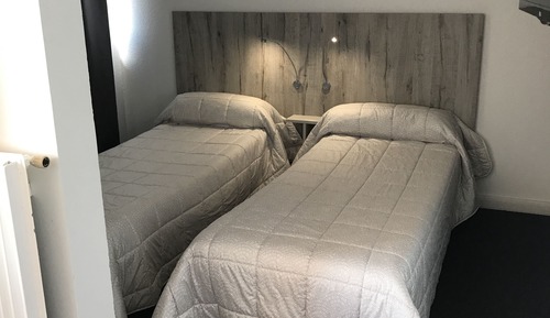Chambre avec lits jumeaux