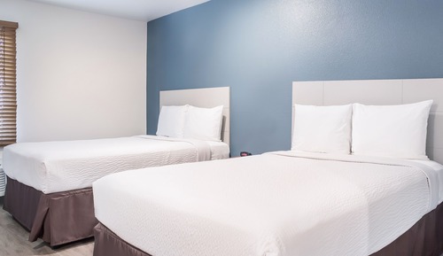 Chambre, 2 lits doubles, accessible aux personnes à mobilité réduite, non-fumeurs