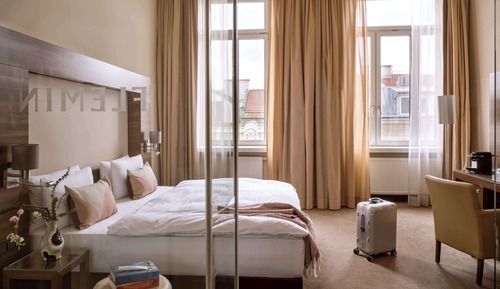 Chambre Supérieure avec lits jumeaux (Plus)
