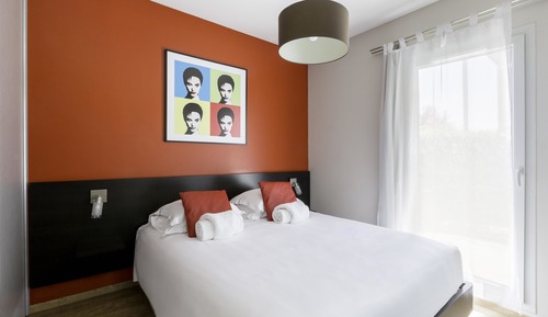 Chambre Exécutive, 1 grand lit et 1 canapé-lit, coin cuisine (with Sofabed)