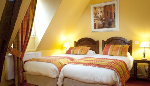 Chambre Supérieure avec lits jumeaux