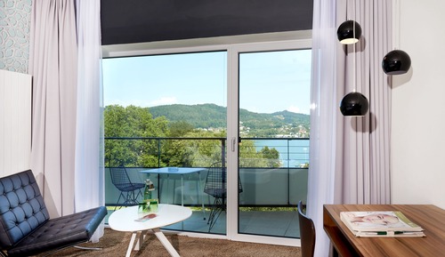 Chambre Double Confort, balcon, vue lac