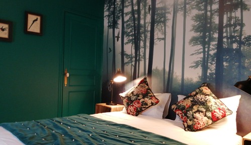 Chambre Standard Double ou avec lits jumeaux accessible uniquement par escaliers